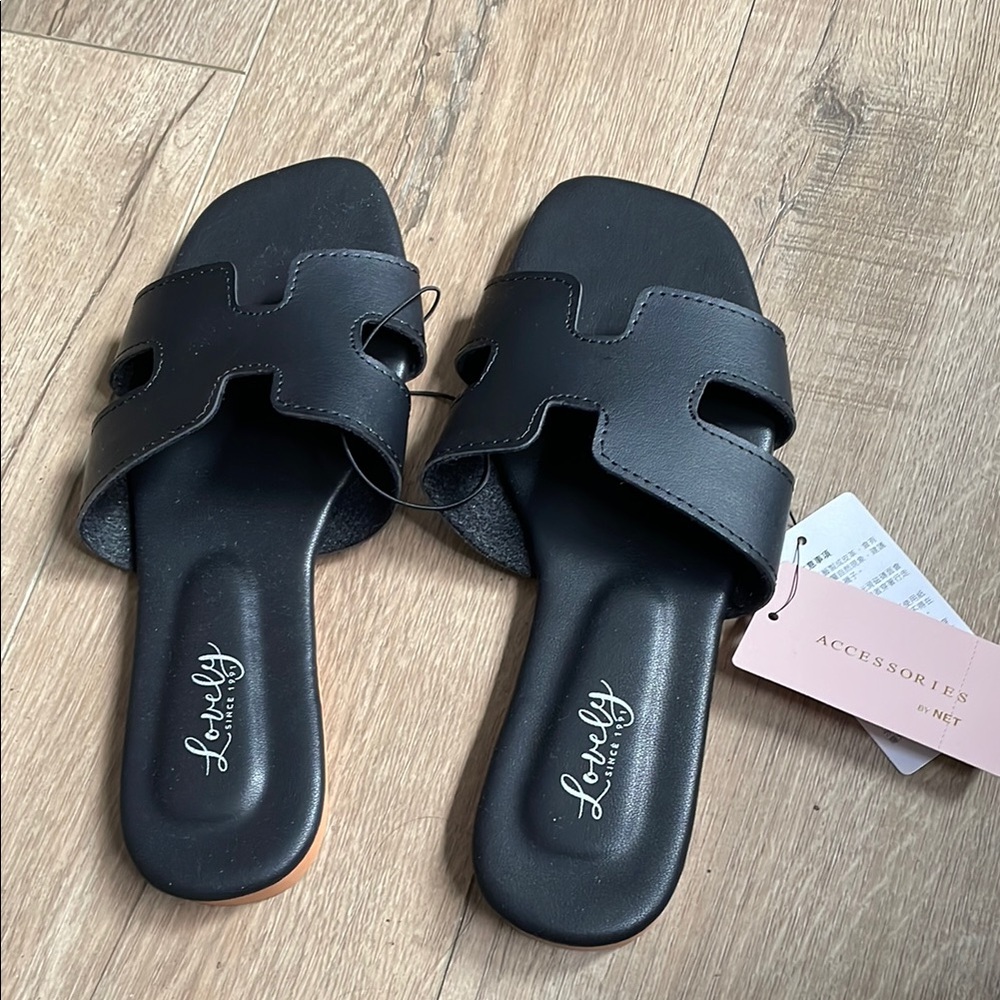 Black Women's Slide Sandals size 8.5 / size 39